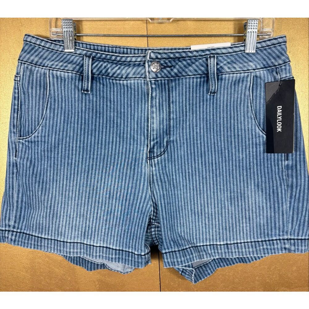 Miss Me striped high rise shorts size 31